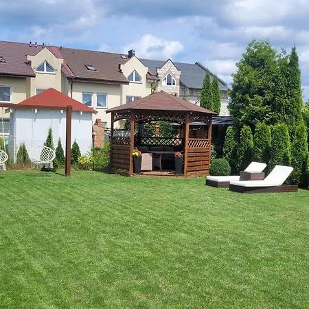 Magdalenka Guest house *